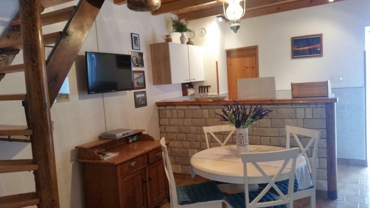 Cesaric Apartment Cres Eksteriør billede